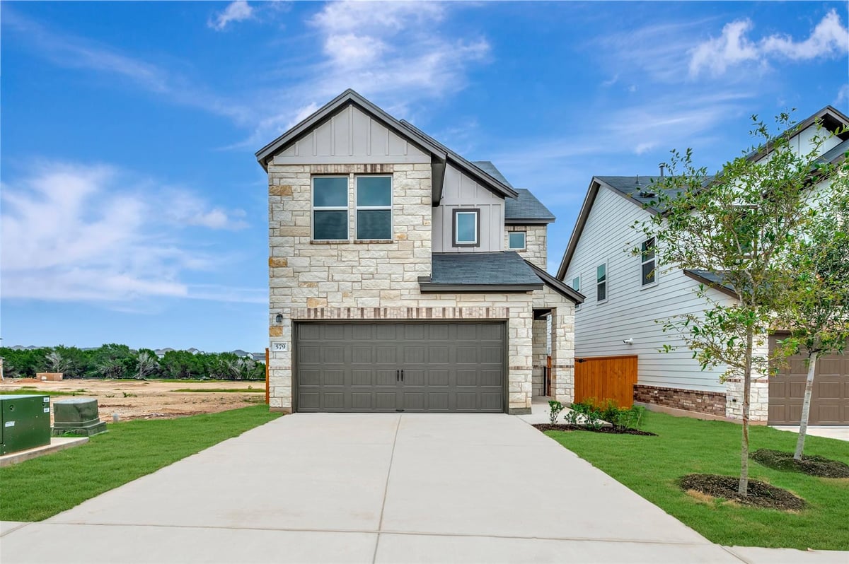 View 579 Bishop Wood RD in Heritage 579 Bishop Wood RD - front exterior - Luxury home in Heritage, Dripping Springs, TX
