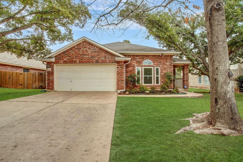 View 5800 Taylorcrest Dr in Village of Western Oaks 5800 Taylorcrest Dr - front exterior - Luxury home in Village of Western Oaks, Austin, TX