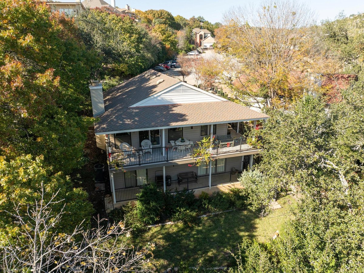 View 5803 Sandalwood HOLW in Cat Mountain Villas Sec 02 5803 Sandalwood HOLW - front exterior - Luxury home in Cat Mountain Villas Sec 02, Austin, TX