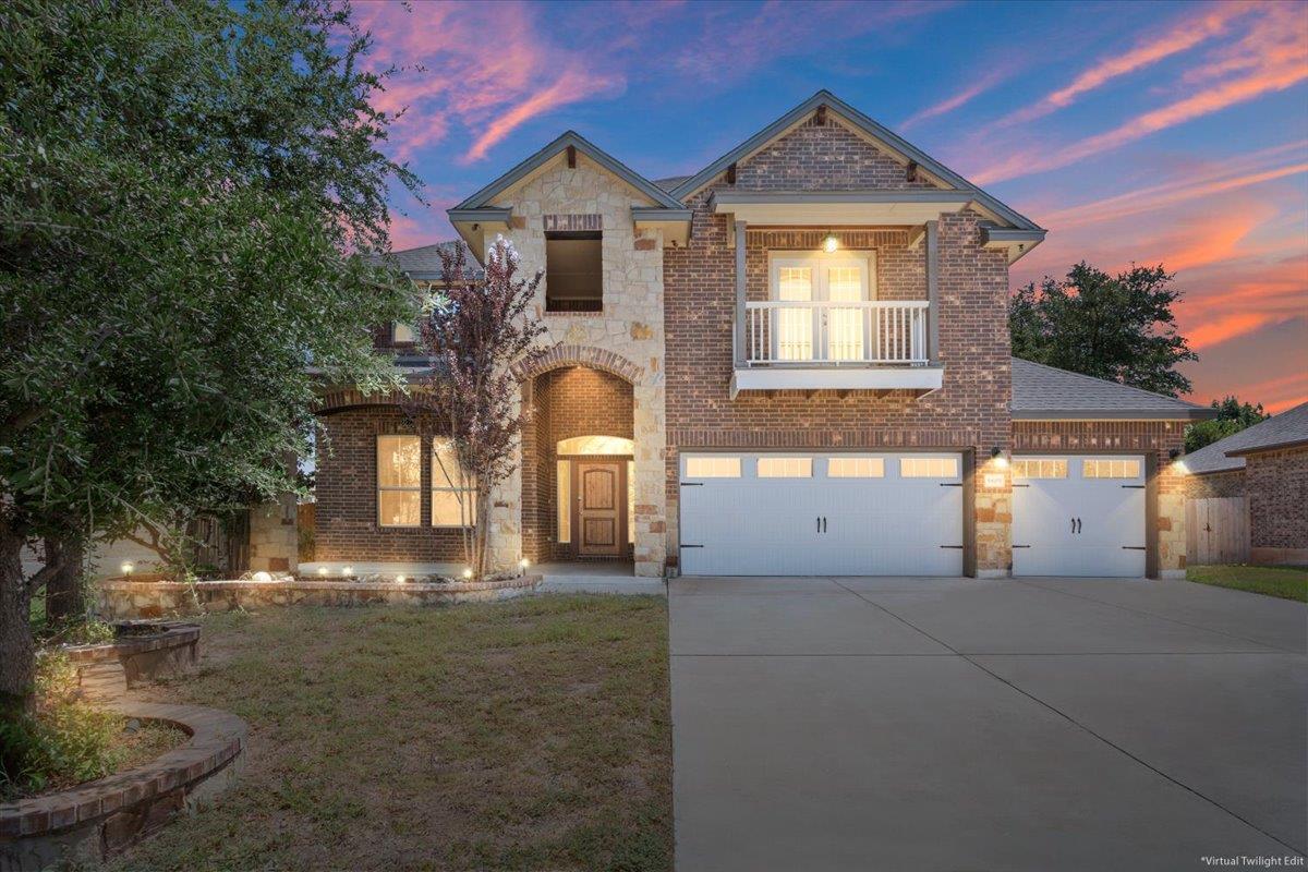 View 5805 Fenton LN in Three Creeks Ph I 5805 Fenton LN - property photo 1 - Luxury home in Three Creeks Ph I, Belton, TX