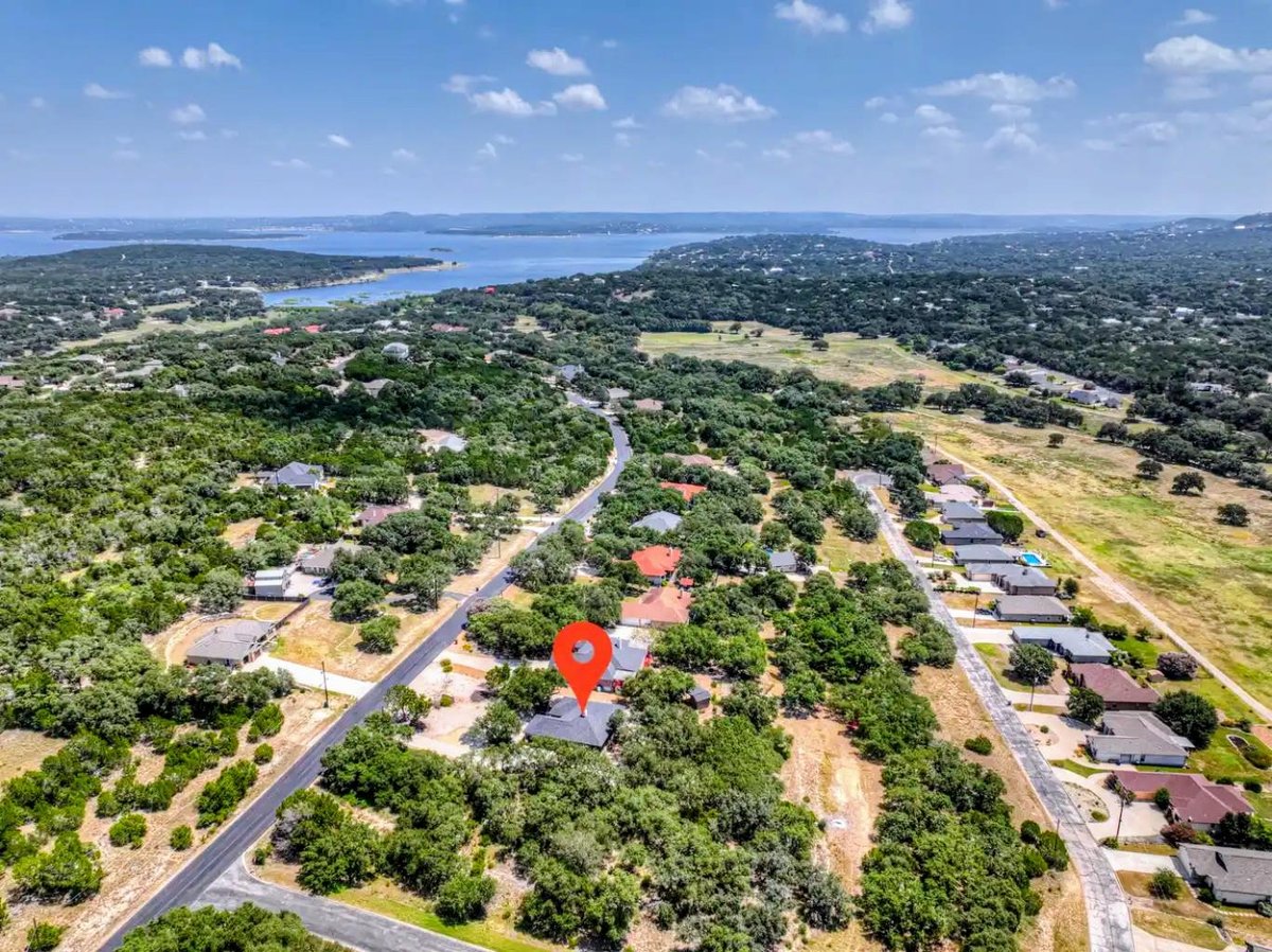 View 581 Lorne RD in Woodland Greens 581 Lorne RD - property photo 1 - Luxury home in Woodland Greens, Canyon Lake, TX