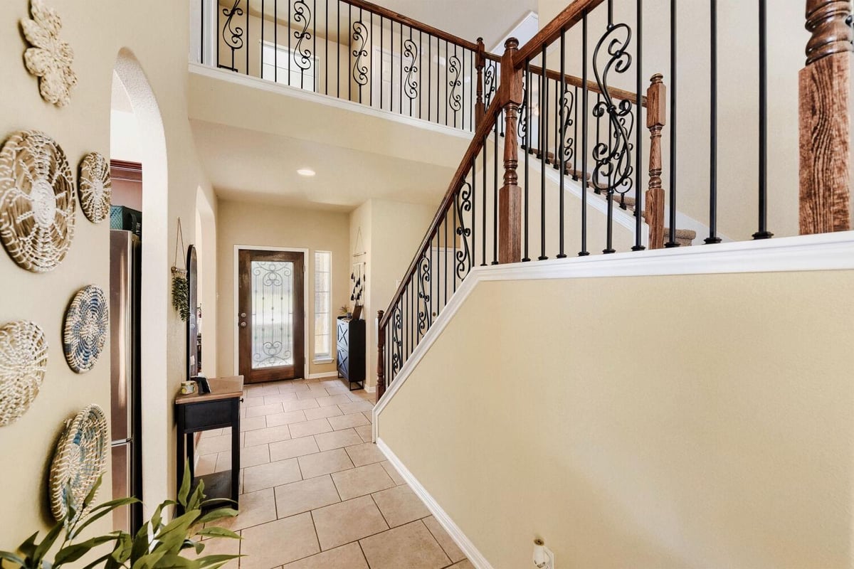Kitchen at 581 Middle Crk - 4 bed 2 bath home