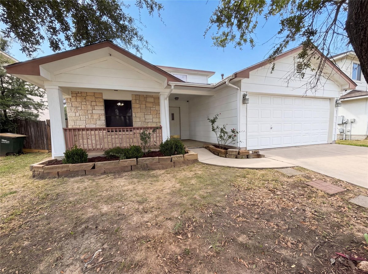 View 5810 Vasey BLVD in FOREST BLUFF SEC 4 5810 Vasey BLVD - front exterior - Luxury home in FOREST BLUFF SEC 4, Austin, TX