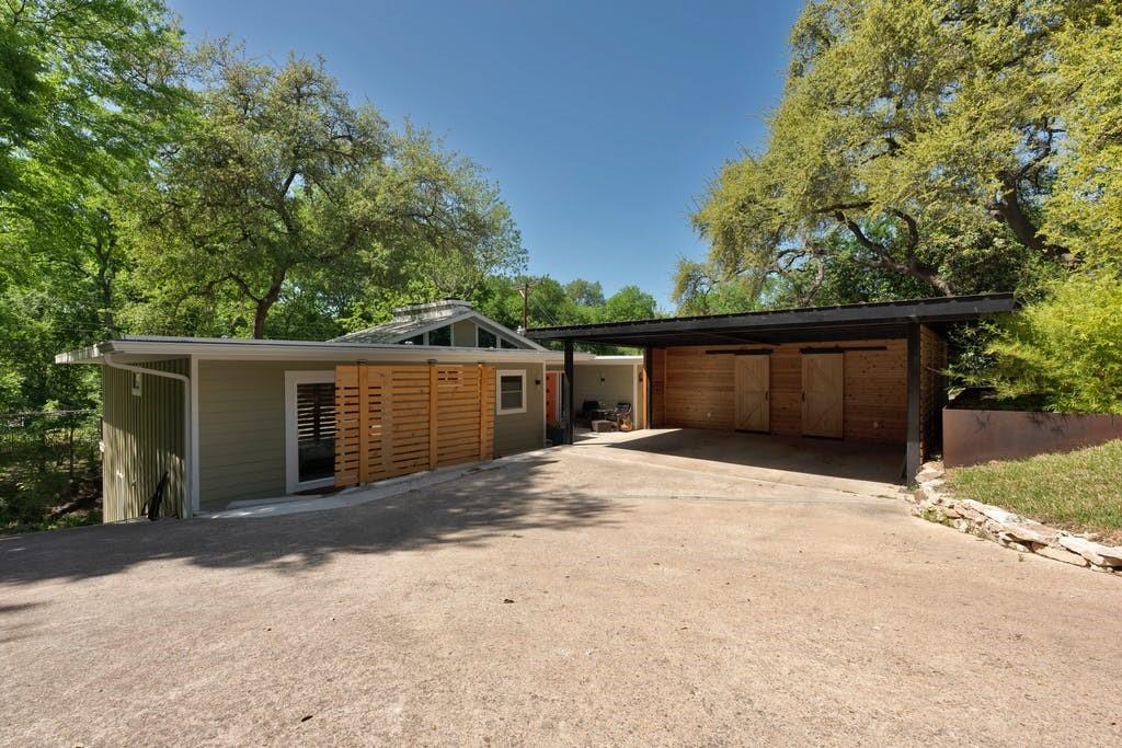 View 5816 Highland PASS Unit #A in Highland Hills Sec 5 5816 Highland PASS Unit #A - property photo 1 - Luxury home in Highland Hills Sec 5, Austin, TX