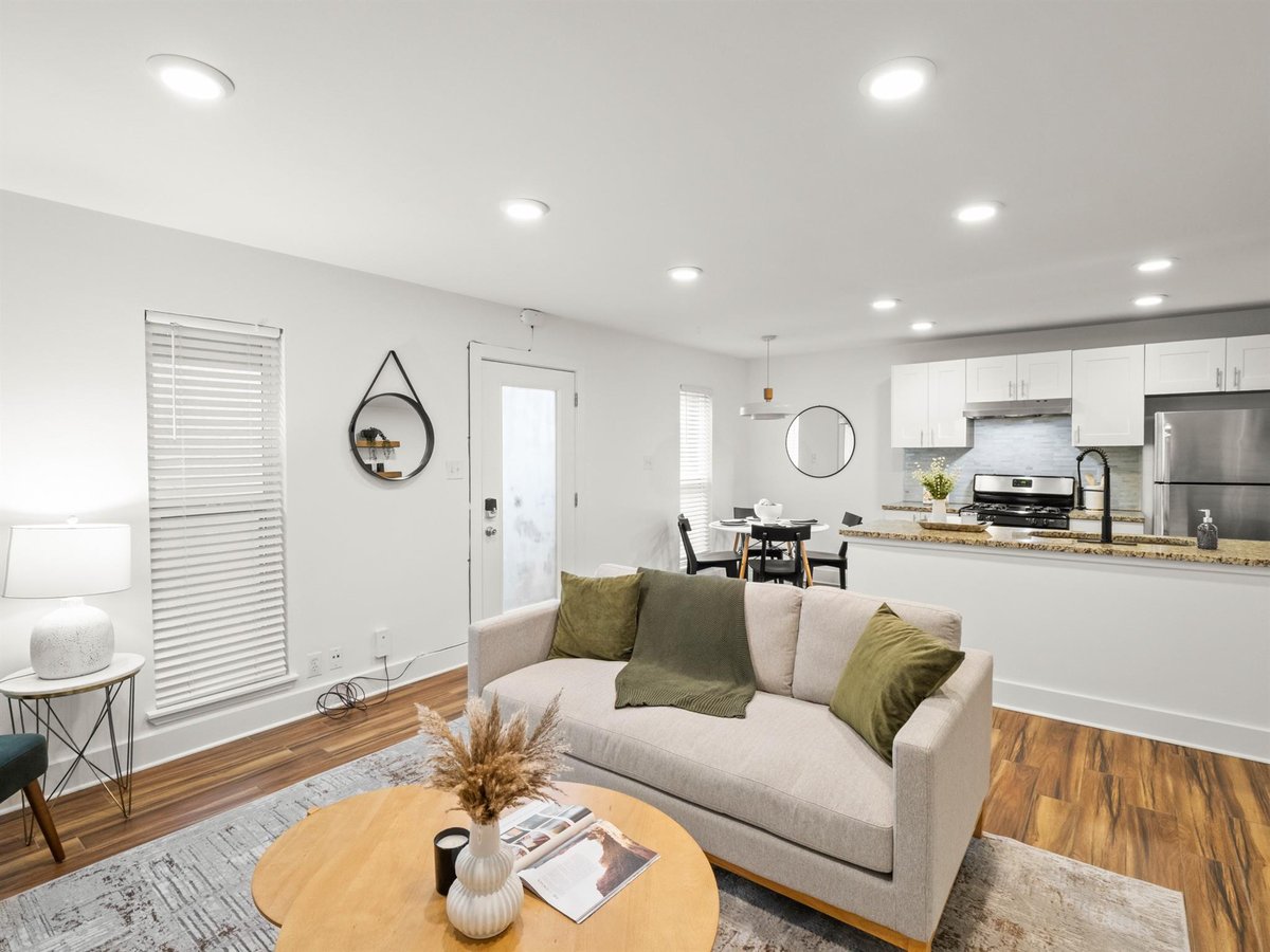 Living area at 5820 Berkman Dr Unit #110 - 2 bed 1 bath home