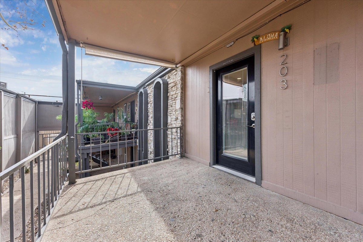 View 5820 Berkman DR Unit #203 in Verandas On Berkman Condominiums 5820 Berkman DR Unit #203 - property photo 1 - Luxury home in Verandas On Berkman Condominiums, Austin, TX