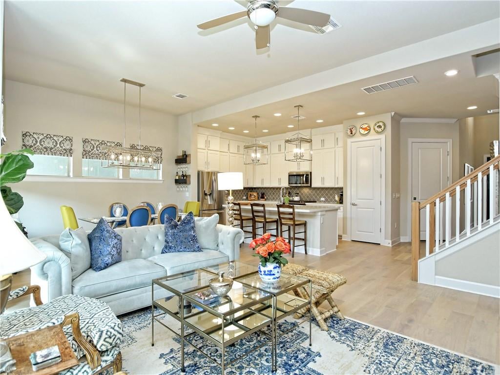 View 5820 Harper Park DR Unit #15 in Harper Park 5820 Harper Park DR Unit #15 - property photo 1 - Luxury home in Harper Park, Austin, TX