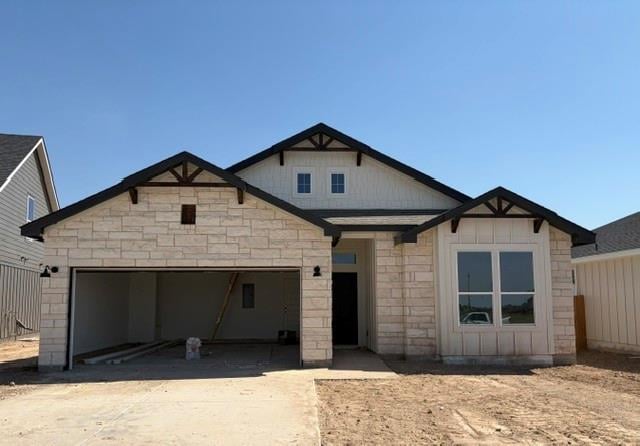 View 584 Gus LOOP in Rancho San Gabriel 584 Gus LOOP - property photo 1 - Luxury home in Rancho San Gabriel, Georgetown, TX