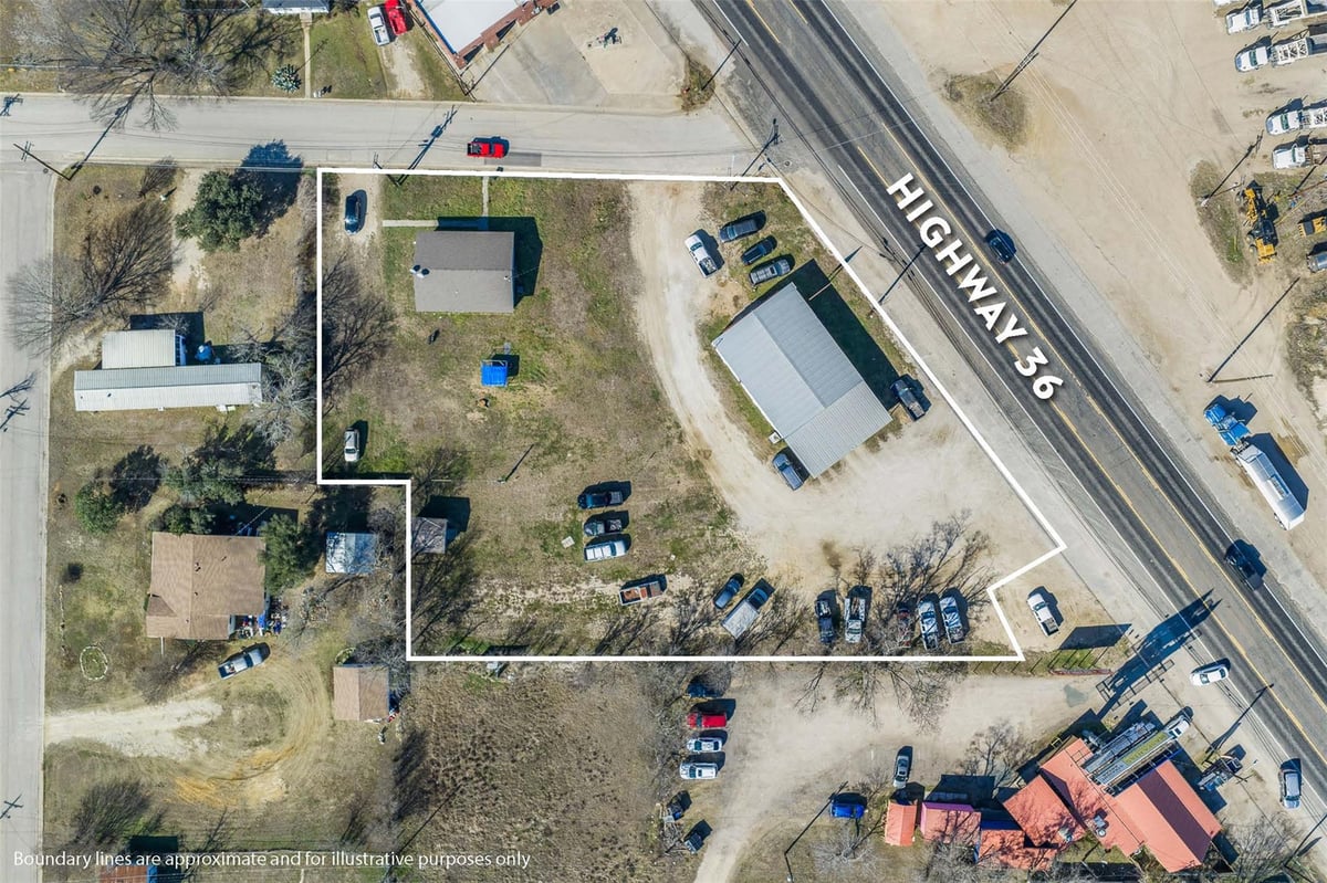 View 585 State Highway 36 N in Lewis Add 585 State Highway 36 N - front exterior - Luxury home in Lewis Add, Caldwell, TX