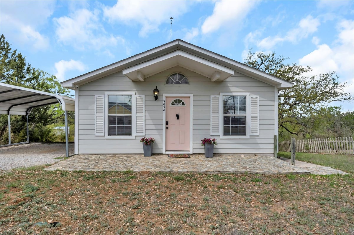 Primary bedroom at 5898 RIVER OAKS Dr - 2 bed 2 bath home