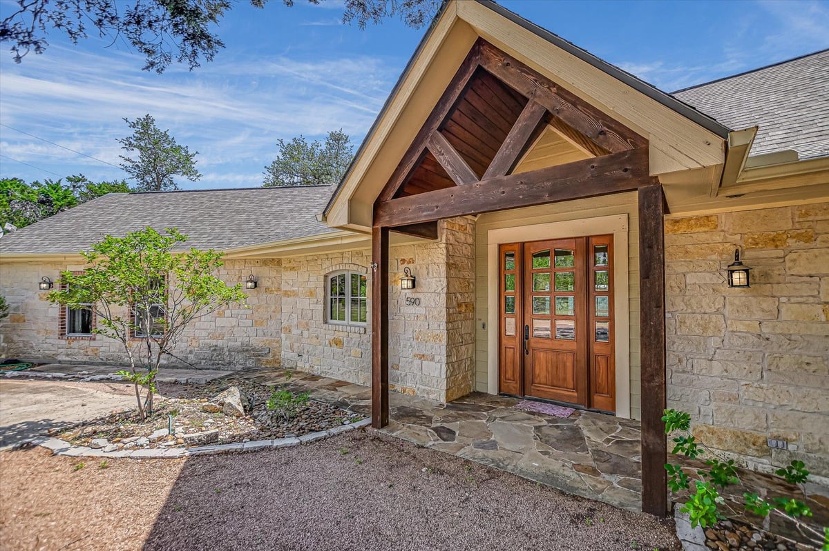 Primary bedroom at 590 Rancho Grande Dr - 3 bed 3 bath home