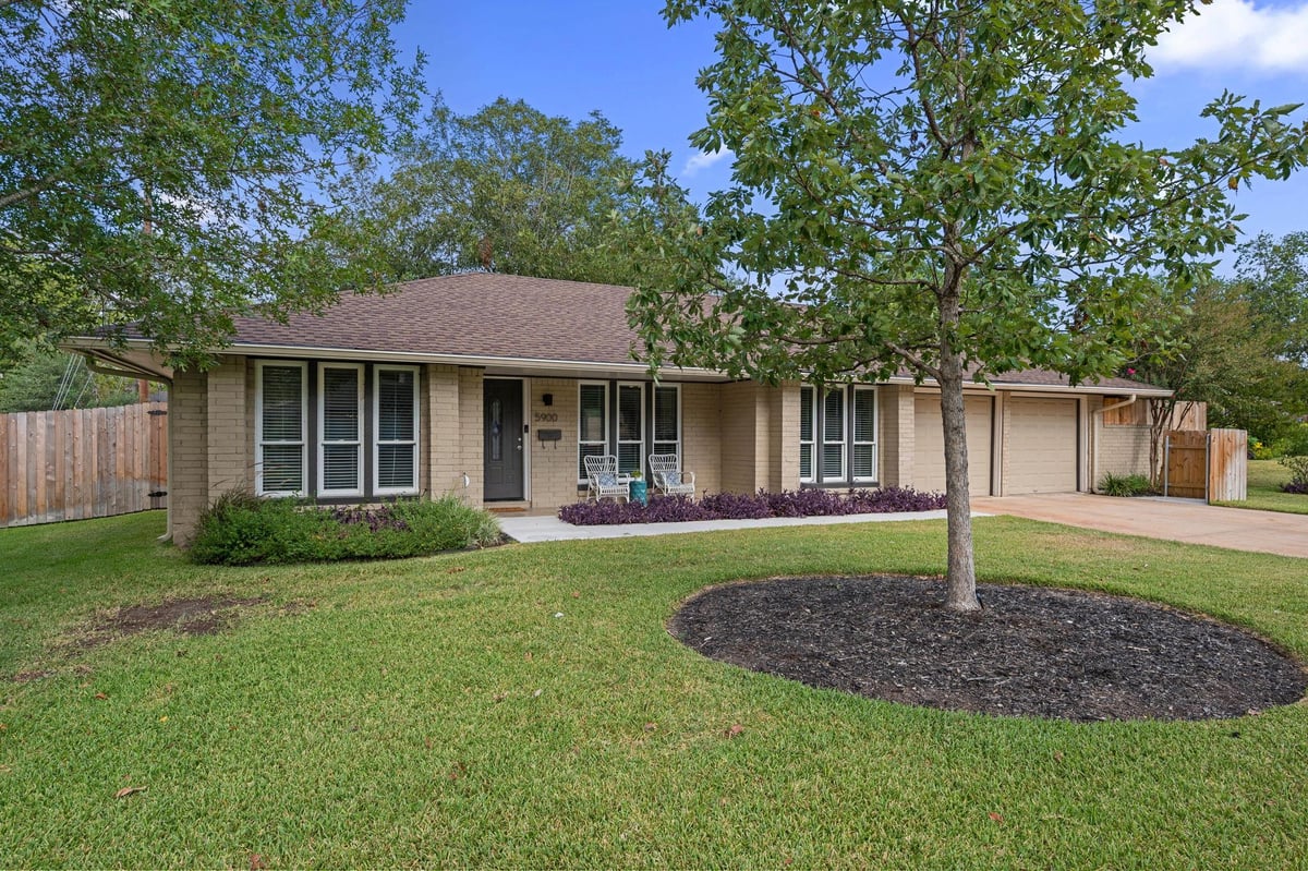 View 5900 N Hampton DR in Austin 5900 N Hampton DR, photo 1, Austin, Austin, TX