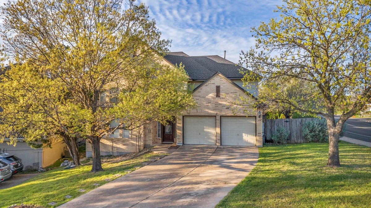 View 5900 Spartan Cv in Great Hills 20 5900 Spartan Cv - front exterior - Luxury home in Great Hills 20, Austin, TX