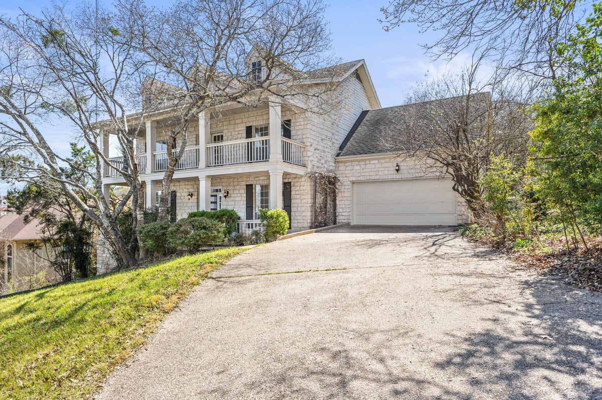 View 5901 Round Table Cv in Davenport Ranch Ph 01 Sec 03 5901 Round Table Cv - front exterior - Luxury home in Davenport Ranch Ph 01 Sec 03, Austin, TX