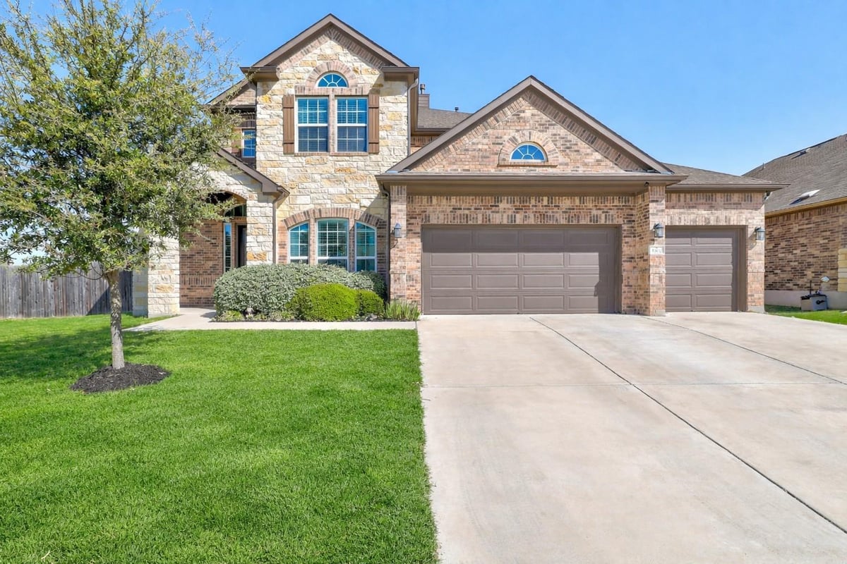 View 5902 Giovanni Pl in Siena 5902 Giovanni Pl - front exterior - Luxury home in Siena, Round Rock, TX