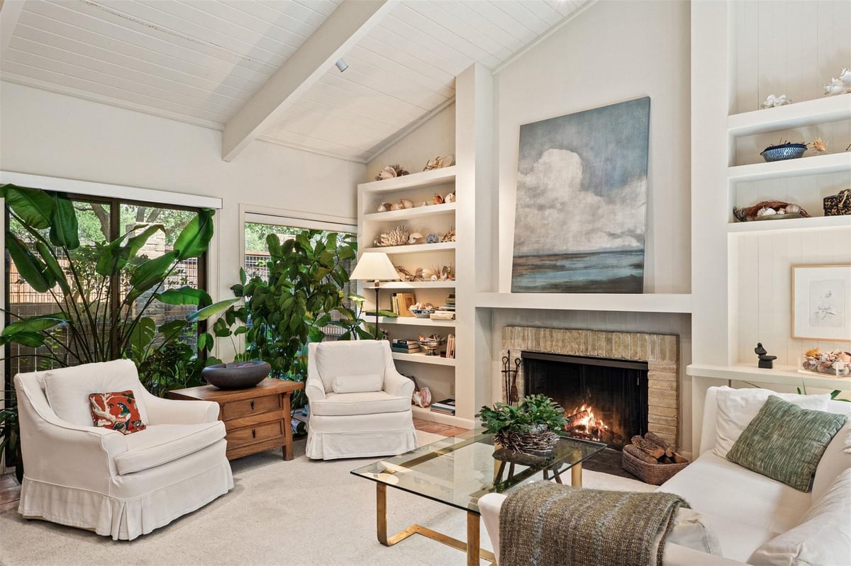 5902 Mountainclimb DR Unit #A2 - front exterior - Luxury home in 5902 Mountainclimb Condo, Austin, TX
