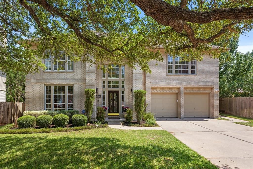 View 5905 AYLFORD Ct in CIRCLE C RANCH PHS B SEC 6 5905 AYLFORD Ct - front exterior - Luxury home in CIRCLE C RANCH PHS B SEC 6, Austin, TX
