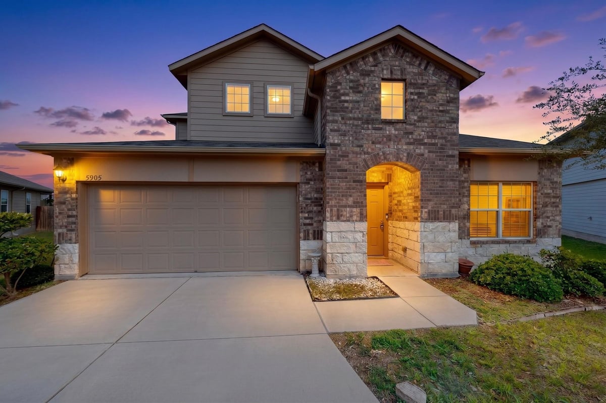 View 5905 Diamondleaf Bnd in Foredt Bluff 5905 Diamondleaf Bnd - front exterior - Luxury home in Foredt Bluff, Austin, TX
