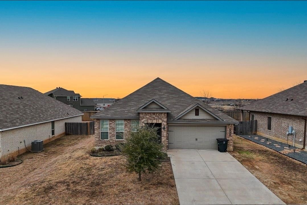 View 5905 Hercules Ave in Settlers Pass 5905 Hercules Ave - front exterior - Luxury home in Settlers Pass, Killeen, TX