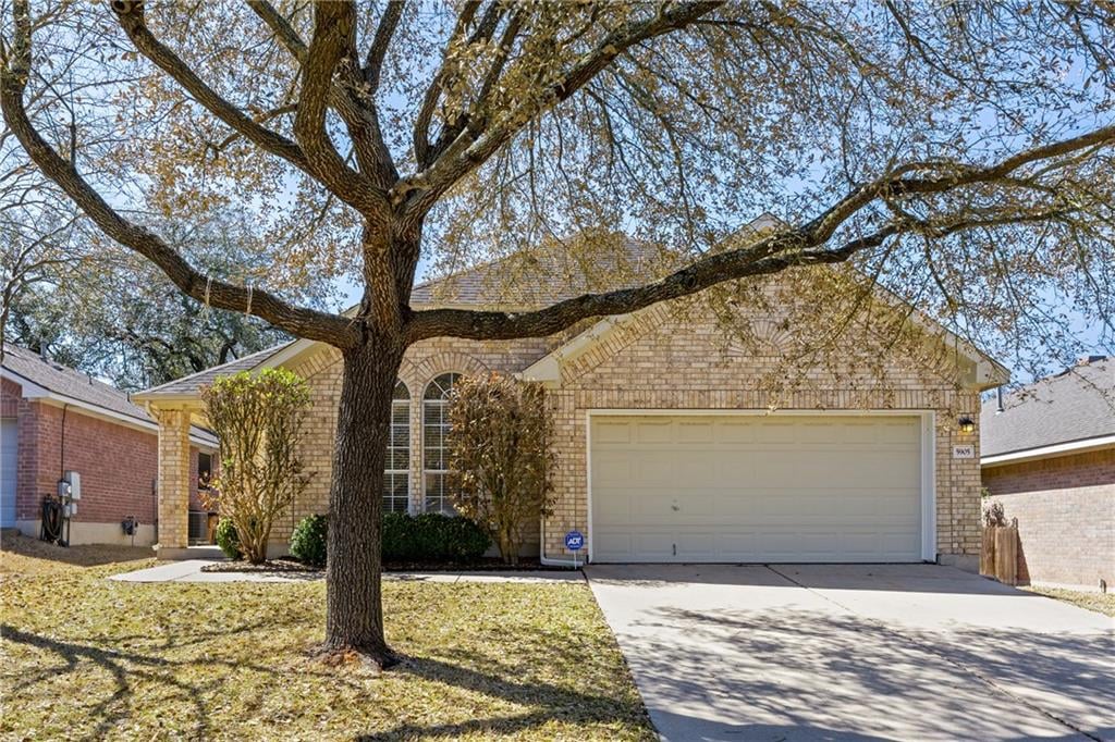 View 5905 Taylorcrest Dr in Village At Western Oaks Sec 15-A 5905 Taylorcrest Dr - front exterior - Luxury home in Village At Western Oaks Sec 15-A, Austin, TX