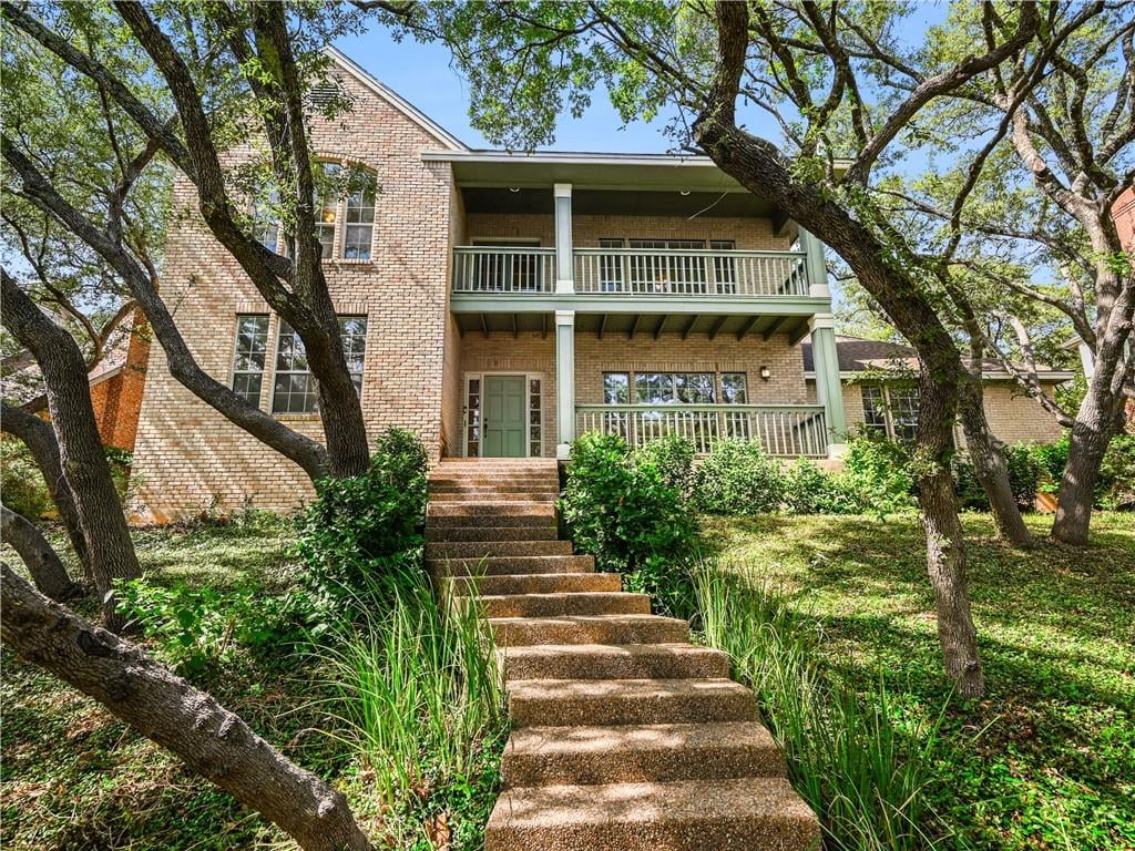 View 5908 Front Royal DR in Hills Lost Creek Sec 08 5908 Front Royal DR - property photo 1 - Luxury home in Hills Lost Creek Sec 08, Austin, TX