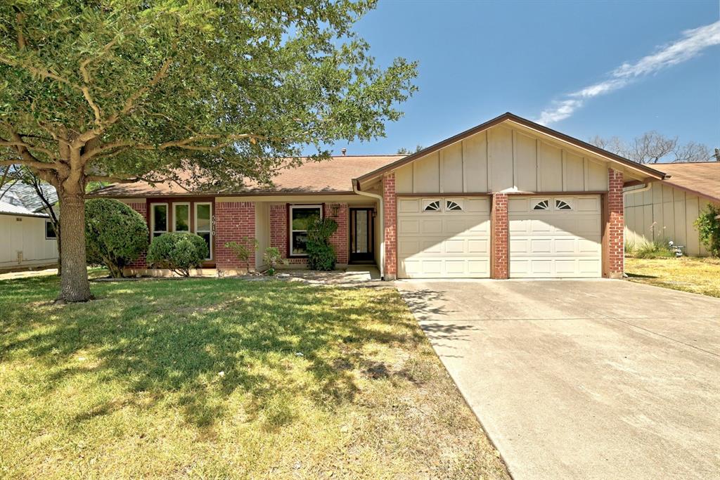 View 5910 Wagon Bend in Wagon Crossing 5910 Wagon Bend - front exterior - Luxury home in Wagon Crossing, Austin, TX