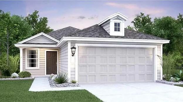 View 5921 Antonio Pl in Navarro Sub Un 1C 5921 Antonio Pl - property photo 1 - Luxury home in Navarro Sub Un 1C, Seguin, TX