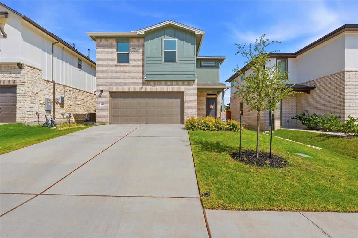 View 596 Backstays LOOP in Crosswinds 596 Backstays LOOP - front exterior - Luxury home in Crosswinds, Kyle, TX