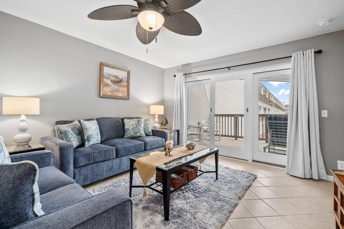 View 5973 Hwy 361 - Park Rd 53 #214 in La Mirage Condominiums 5973 Hwy 361 - Park Rd 53 #214 - front exterior - Luxury home in La Mirage Condominiums, Port Aransas, TX