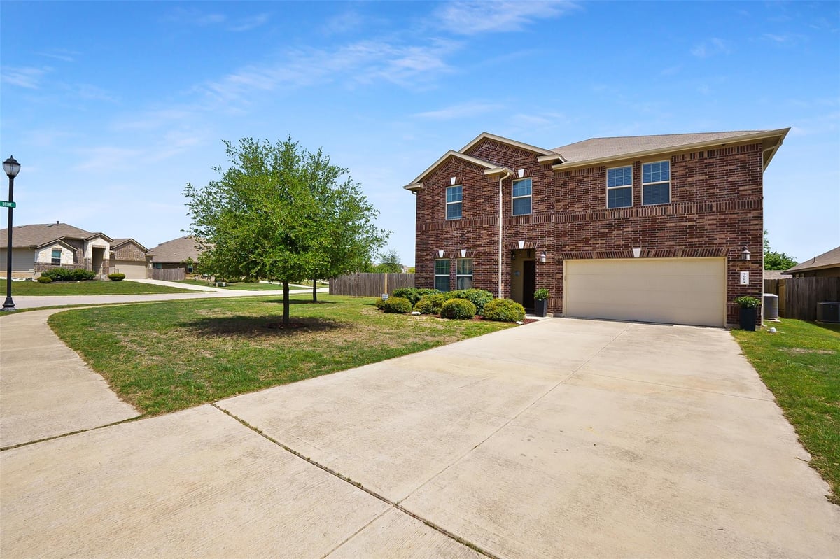 View 598 Sweet Gum DR in Hometown Kyle Ph 3 Sec 6 598 Sweet Gum DR - front exterior - Luxury home in Hometown Kyle Ph 3 Sec 6, Kyle, TX