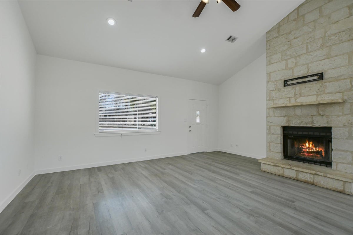 Primary bedroom at 6 Happy Hollow Ln - 3 bed 2 bath home