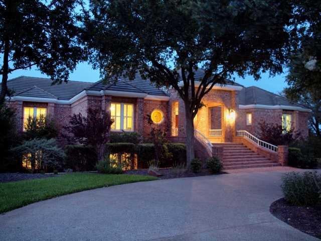 View 6 Hedge Ln in Rob Roy 6 Hedge Ln - property photo 1 - Luxury home in Rob Roy, Austin, TX