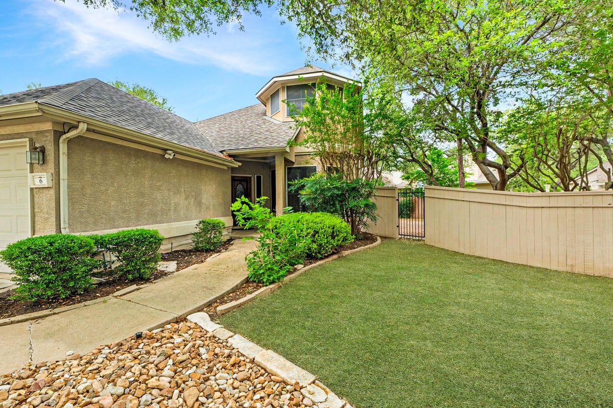 View 6 Muirfield Greens Cv in St Andrews; LAKEWAY 6 Muirfield Greens Cv - front exterior - Luxury home in St Andrews; LAKEWAY, Lakeway, TX