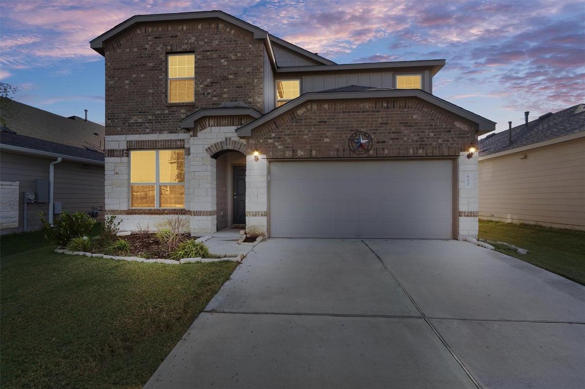 View 600 Hugenot Way in Carlson Place 600 Hugenot Way - front exterior - Luxury home in Carlson Place, Georgetown, TX