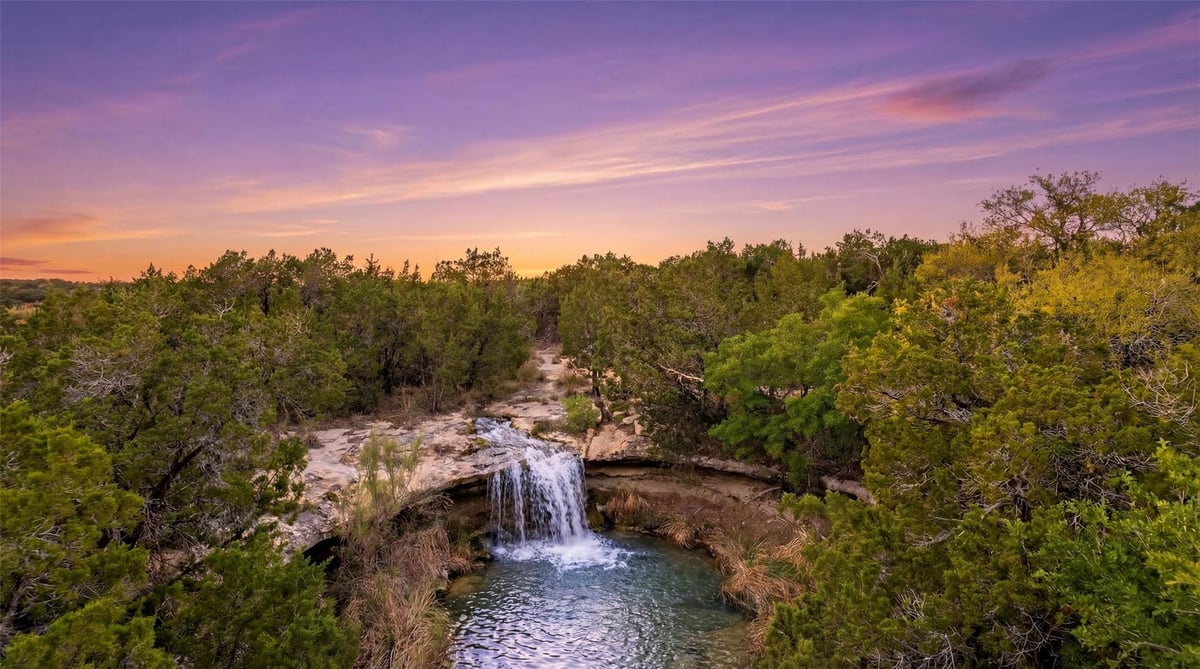 View 600 N Angel Light Dr in Angel Bay 600 N Angel Light Dr - front exterior - Luxury lot in Angel Bay, Spicewood, TX