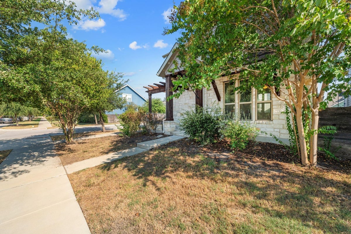 View 6000 Baythorne Dr in Goodnight Ranch Ph 1 Sec 2 6000 Baythorne Dr - front exterior - Luxury home in Goodnight Ranch Ph 1 Sec 2, Austin, TX