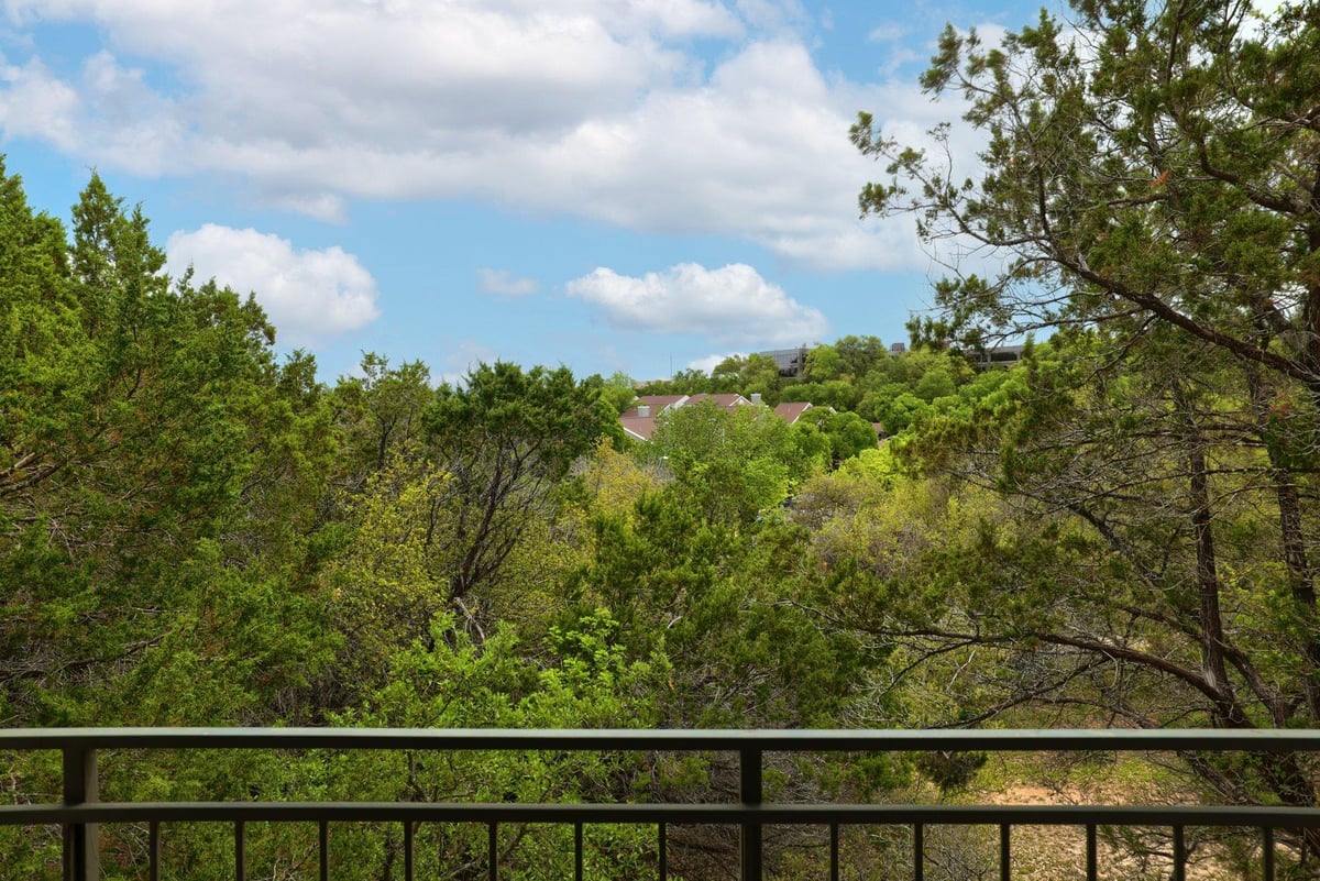Bathroom at 6000 Shepherd Mountain Cv Unit #1711 - 1 bed 1 bath home