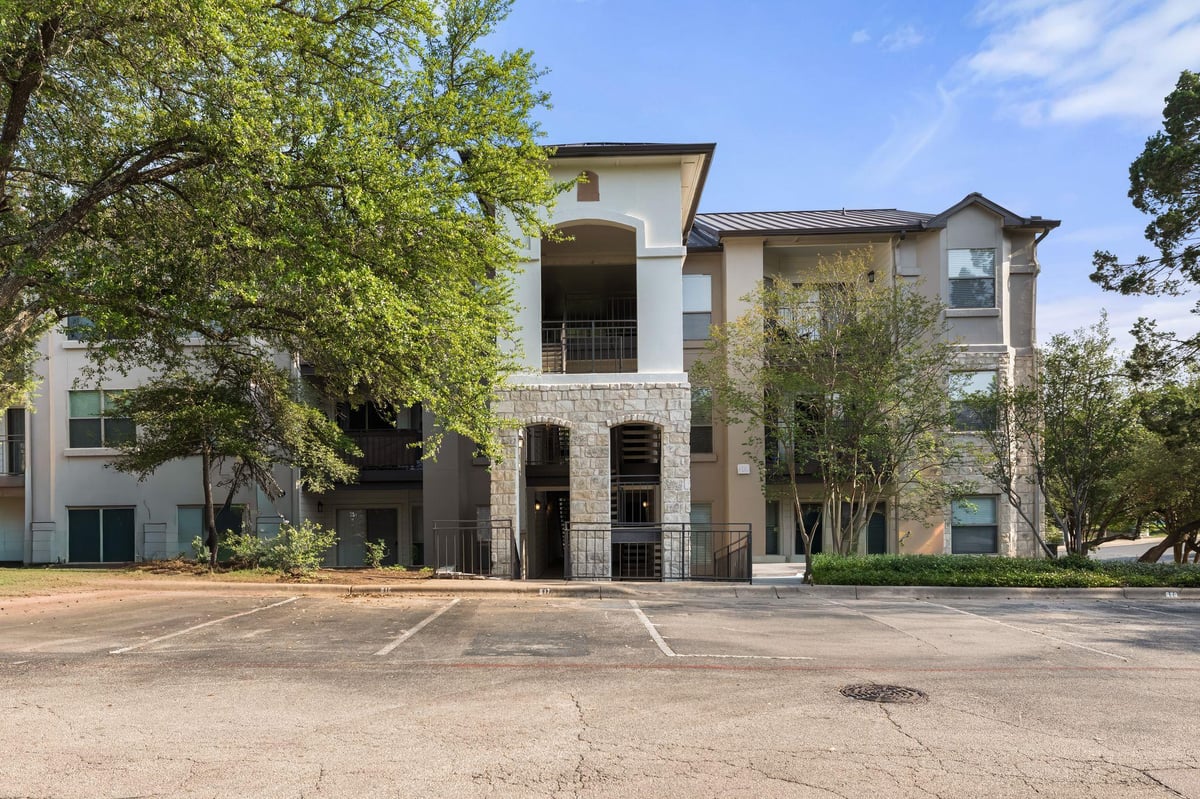 View 6000 Shepherd Mountain Cv Unit #219 in Montevista Condo Ph 02 Amd 6000 Shepherd Mountain Cv Unit #219 - front exterior - Luxury home in Montevista Condo Ph 02 Amd, Austin, TX