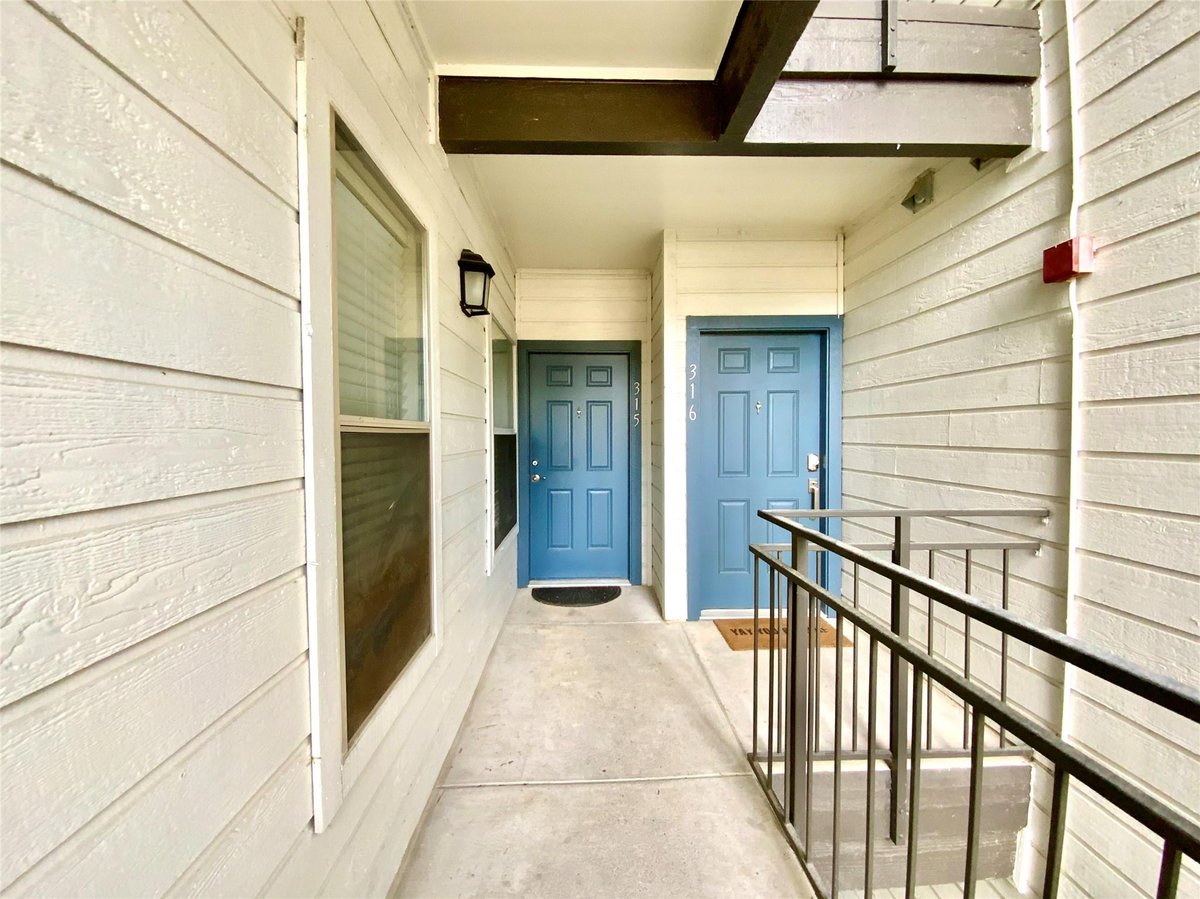 Primary bedroom at 6000 Shepherd Mountain Cv Unit #315 - 2 bed 2 bath home