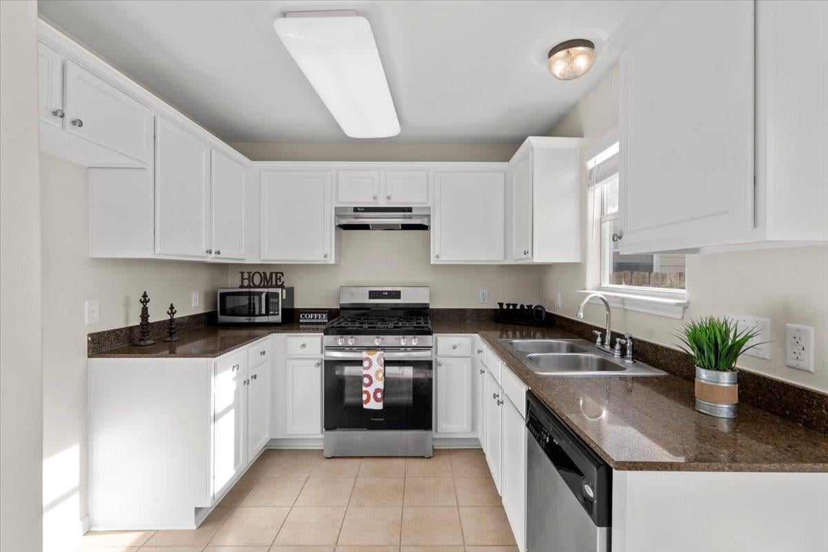 Primary bedroom at 6001 Perlita - 3 bed 2 bath home