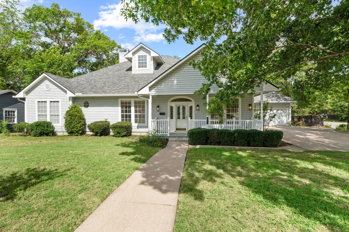 View 6008 Woodview Ave in Allandale Sec 03 6008 Woodview Ave - front exterior - Luxury home in Allandale Sec 03, Austin, TX