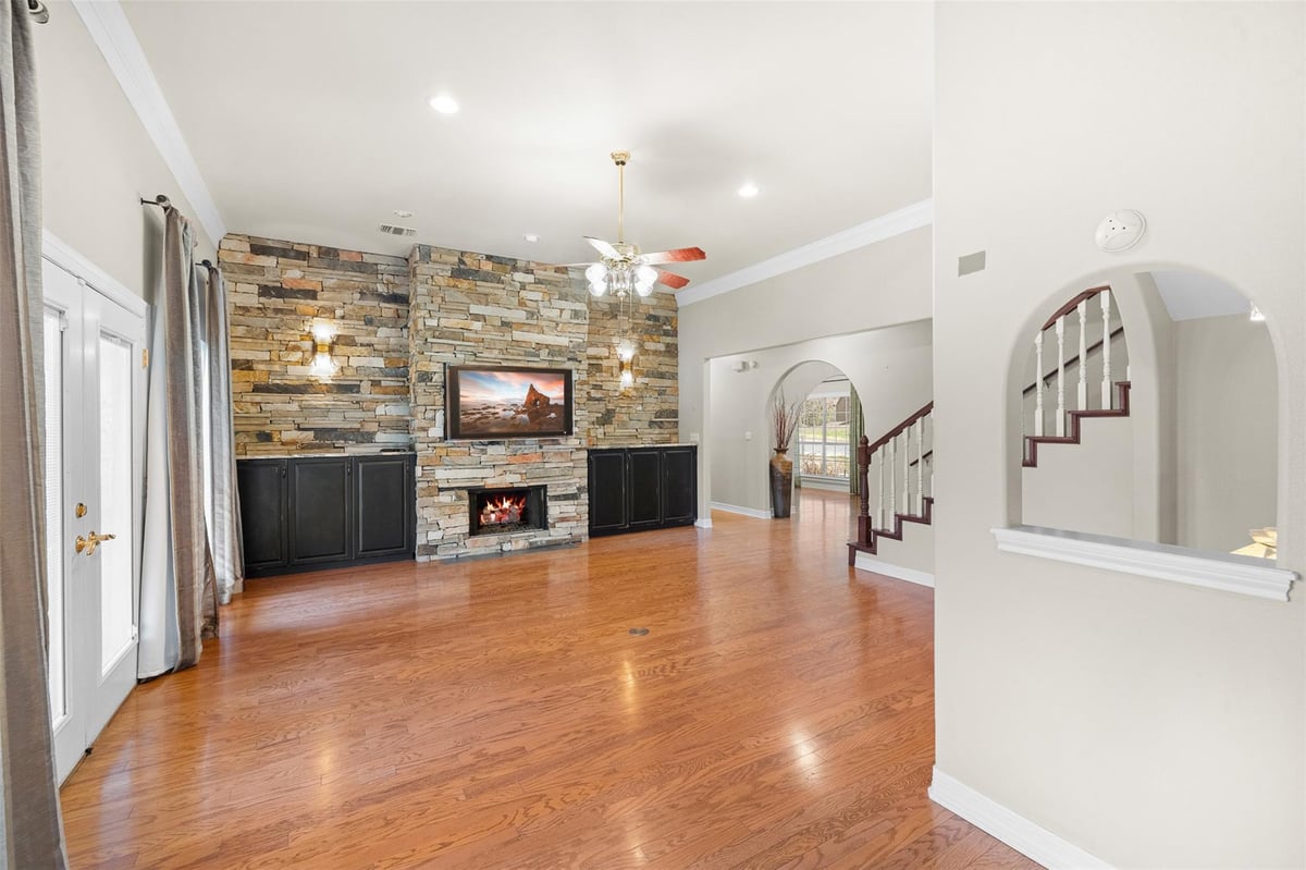 Bathroom at 601 Country Club Ct - 4 bed 3 bath home