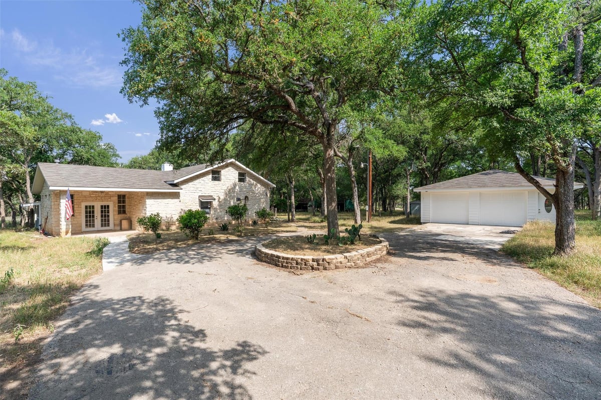 View 601 Deertrail DR in Valley View Ranch 601 Deertrail DR - front exterior - Luxury home in Valley View Ranch, San Marcos, TX