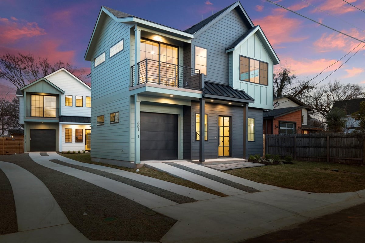 View 601 Vermont Rd Unit #1 in Pipkin Add 02 601 Vermont Rd Unit #1 - front exterior - Luxury home in Pipkin Add 02, Austin, TX