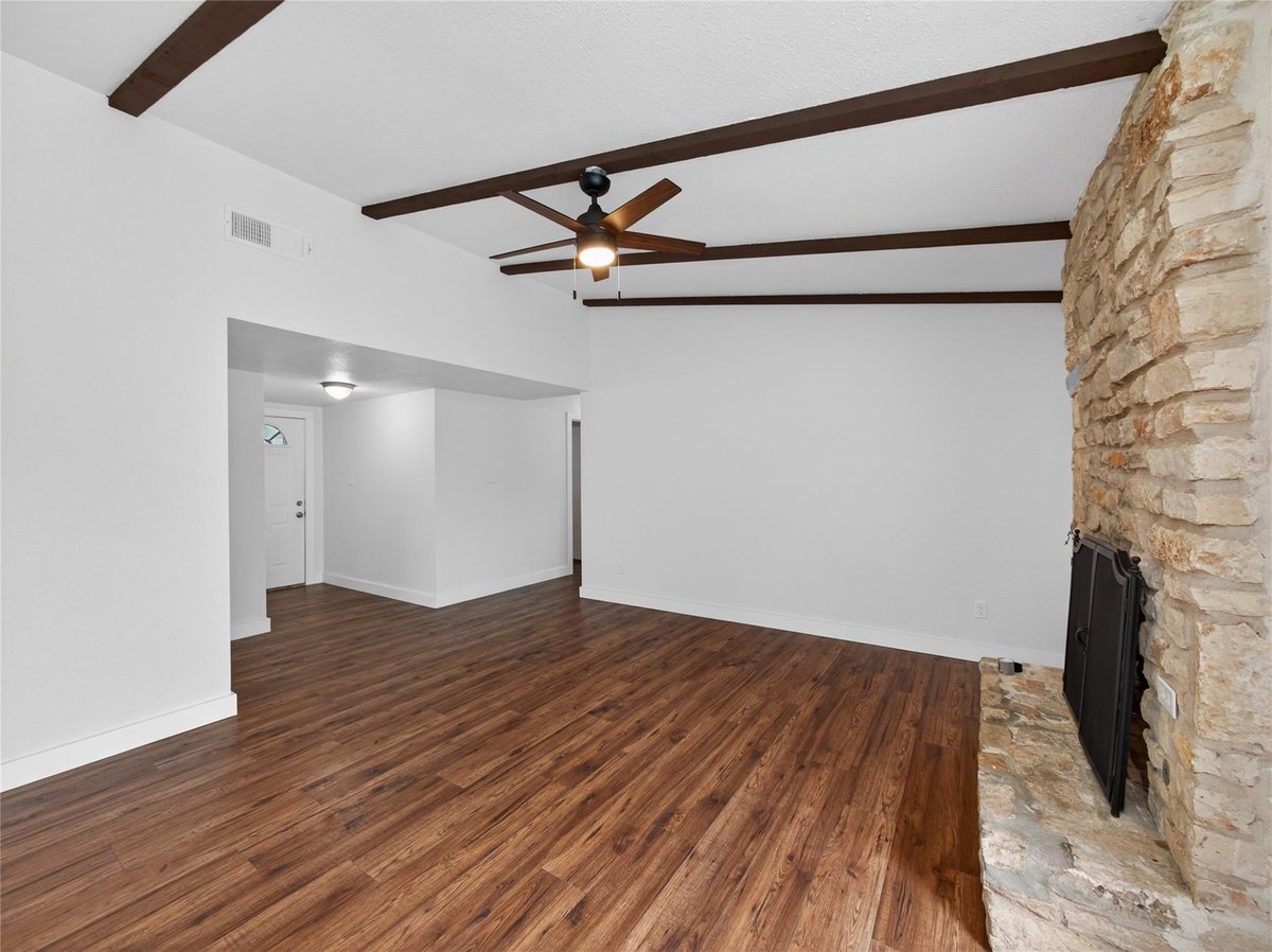 Primary bedroom at 602 Old Stone Rd - 3 bed 2 bath home