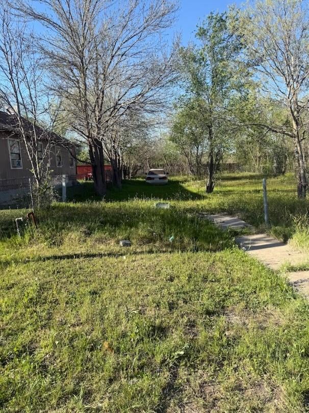 View 602 W Martin Luther King Jr BLVD in City/Taylor 602 W Martin Luther King Jr BLVD - front exterior - Luxury lot in City/Taylor, Taylor, TX