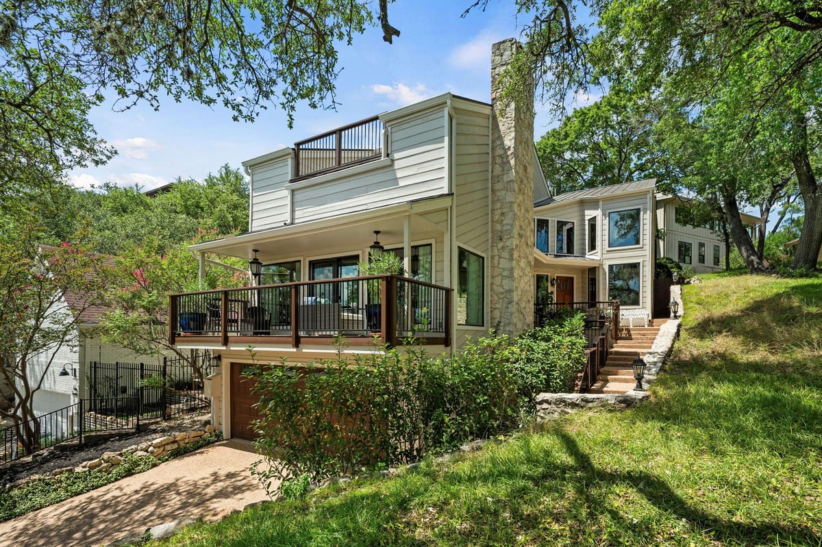 View 6022 Mount Bonnell HOLW in Cat Mountain Villas Sec 01 6022 Mount Bonnell HOLW - property photo 1 - Luxury home in Cat Mountain Villas Sec 01, Austin, TX