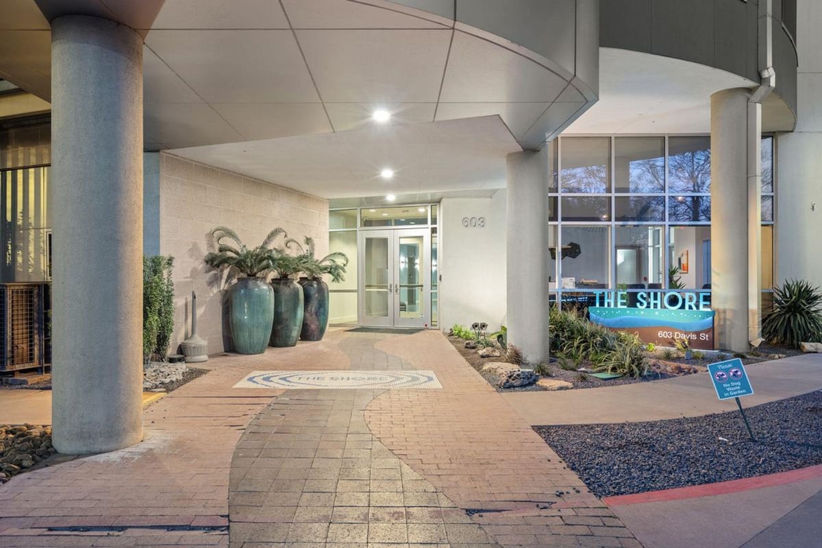 View 603 Davis ST Unit #1101 in Shore A Condo Amd The 603 Davis ST Unit #1101 - property photo 1 - Luxury home in Shore A Condo Amd The, Austin, TX