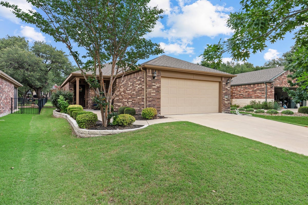 View 605 Chambers Creek CT in Sun City Neighborhoods Eighty-One & E 605 Chambers Creek CT - front exterior - Luxury home in Sun City Neighborhoods Eighty-One & E, Georgetown, TX