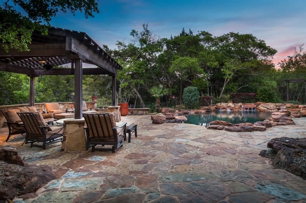 View 605 N Weston Ln in Rob Roy 605 N Weston Ln - property photo 1 - Luxury home in Rob Roy, Austin, TX
